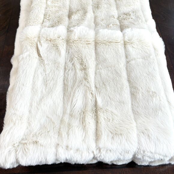 Pottery Barn Faux Fur Throw Blanket Ivory White Cozy Plush 50" x 60" - Picture 3 of 8